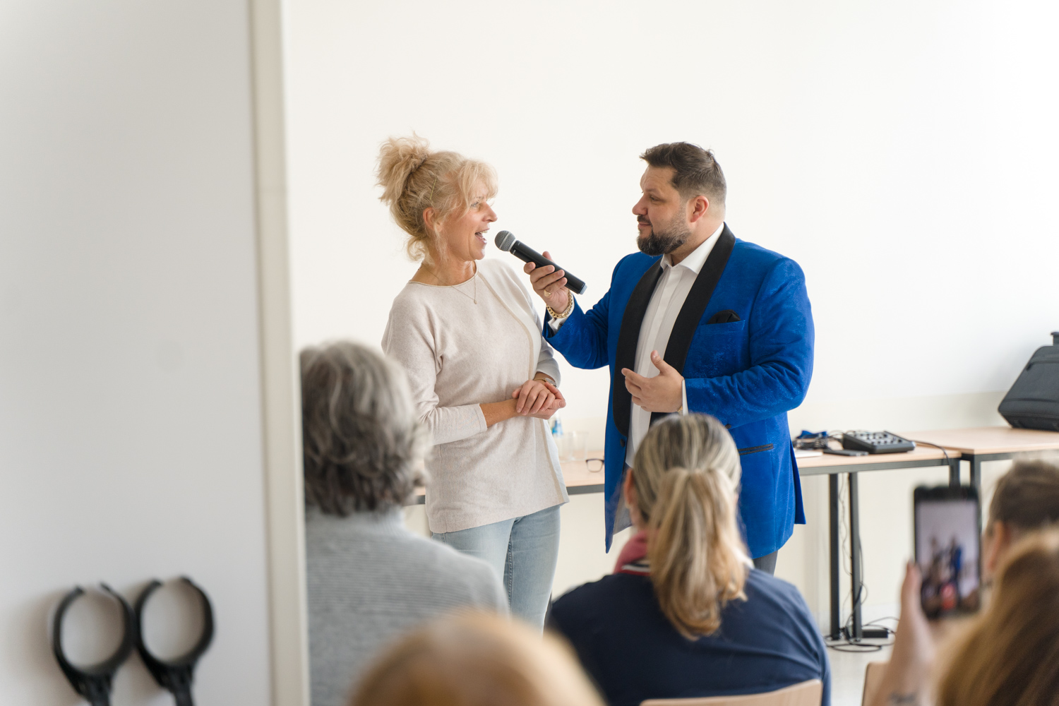 KONCERT KRZYSZTOFA FILASIŃSKIEGO W CENTRUM MEDYCZNYM GIZIŃSCY